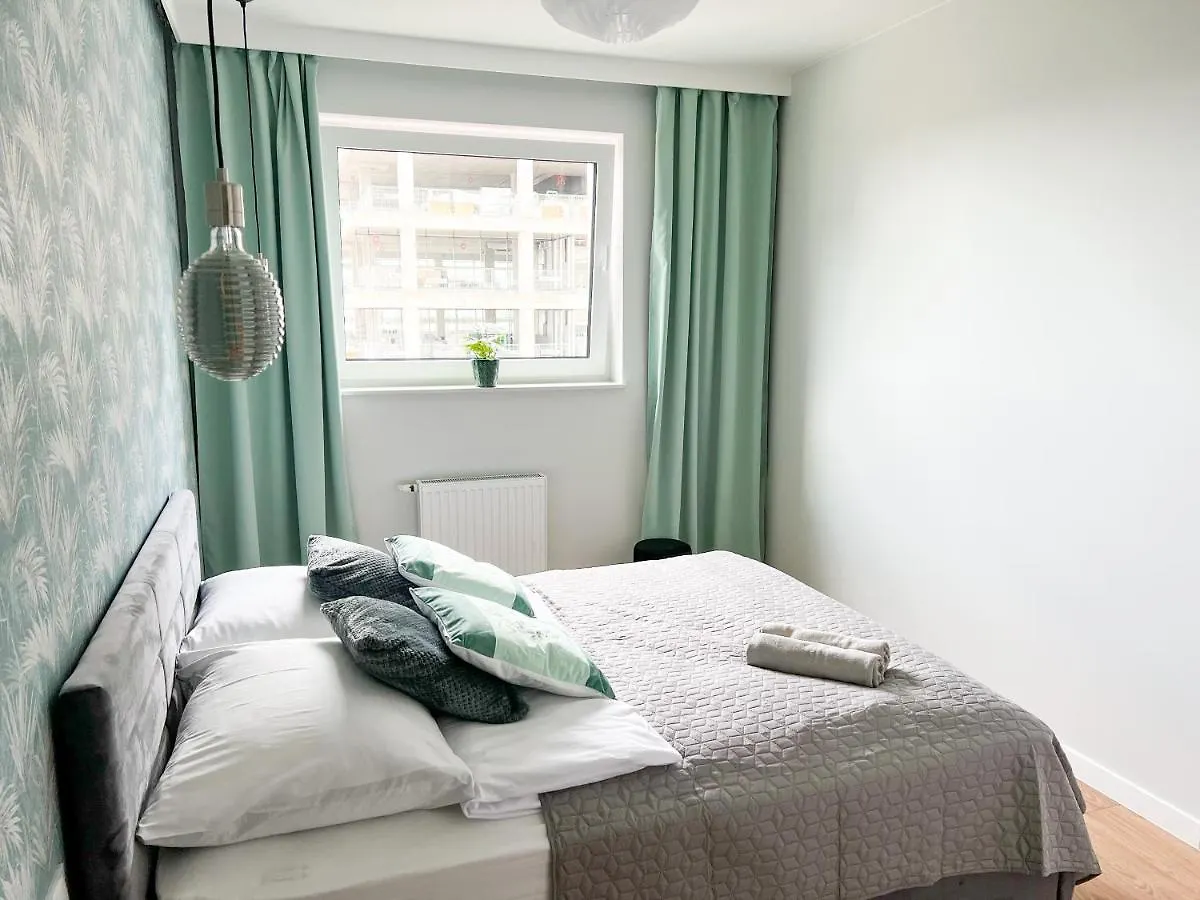 Star4You II Apartments Breslau Polen
